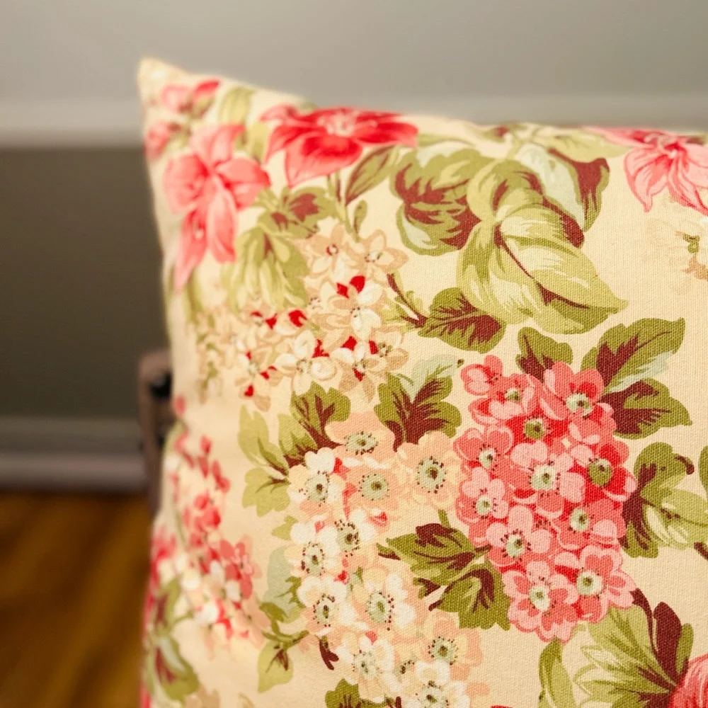 18” Square Floral Button Country Cottage Style Throw Pilllow